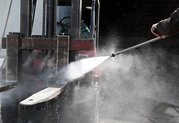 Best Warehouse Cleaning  in Malibu, CA